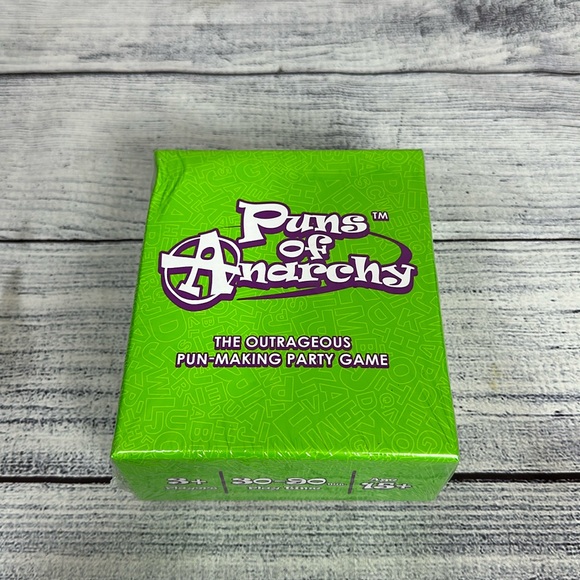 PUNS OF ANARCHY The Outrageous Pun Making Party Card Game 2020 SEALED! - Picture 1 of 5
